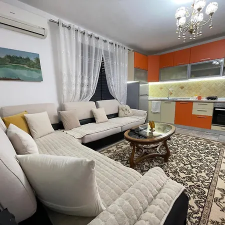 Stivi House